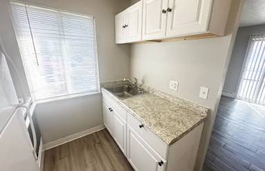 Main picture of 714 Clifton Colony Dr