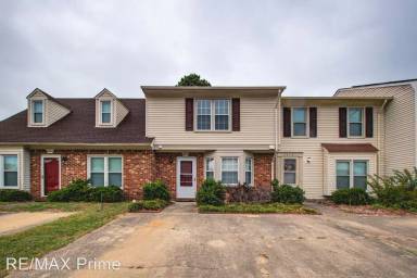 Main picture of 2624 Meadows Lndg