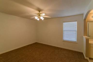Main picture of 9605 Pinehurst Dr