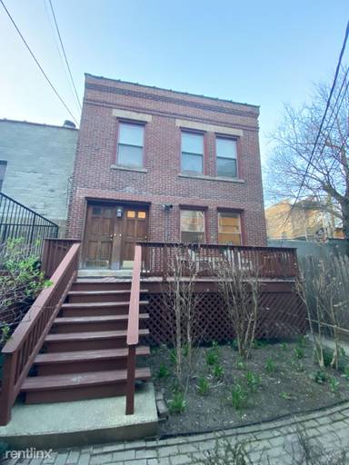 Main picture of 852 W Diversey Pkwy