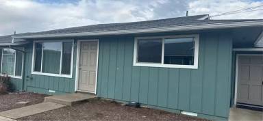 Main picture of 750 N Main St