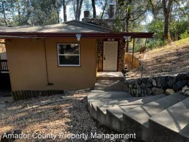 Main picture of 13240 Ponderosa Way