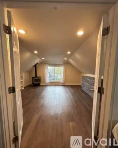 Main picture of 789 Crescent Ave