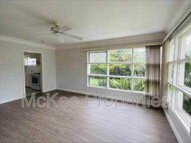 Main picture of 901 907 Hayes Ave