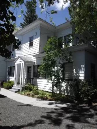 Main picture of 615 S Adams St