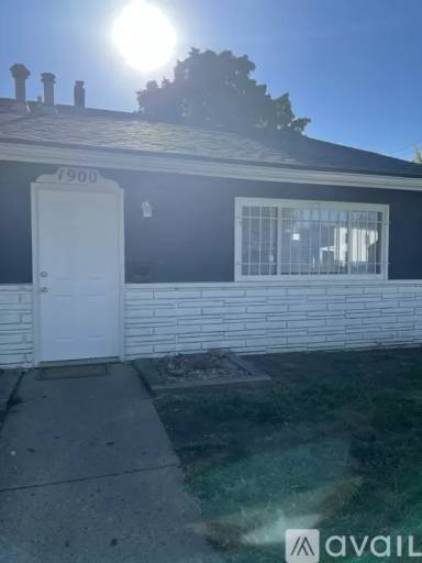 Main picture of 1900 Hamilton Ave