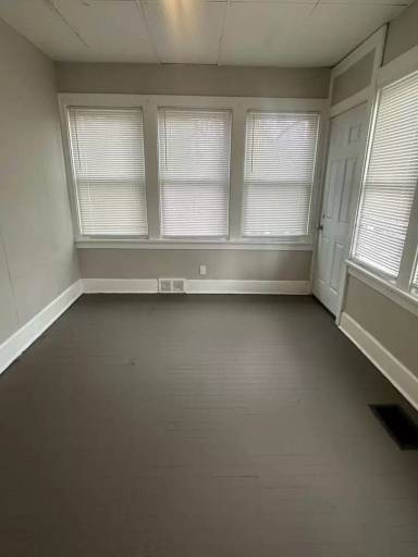 Main picture of 2676 Sullivant Ave