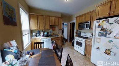 Main picture of 223 Holland St
