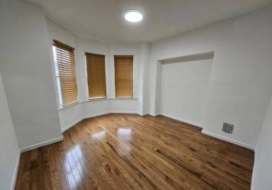 Main picture of 634 W Tioga St