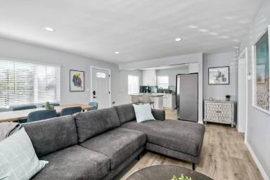 Main picture of 6836 Tower St