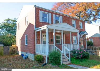 Main picture of 2211 Arlington Ter