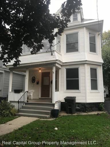 Main picture of 126 Park Pl