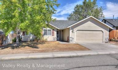 Main picture of 996 Haystack Dr