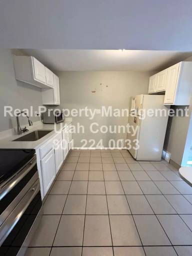 Main picture of 1474 N 375 W