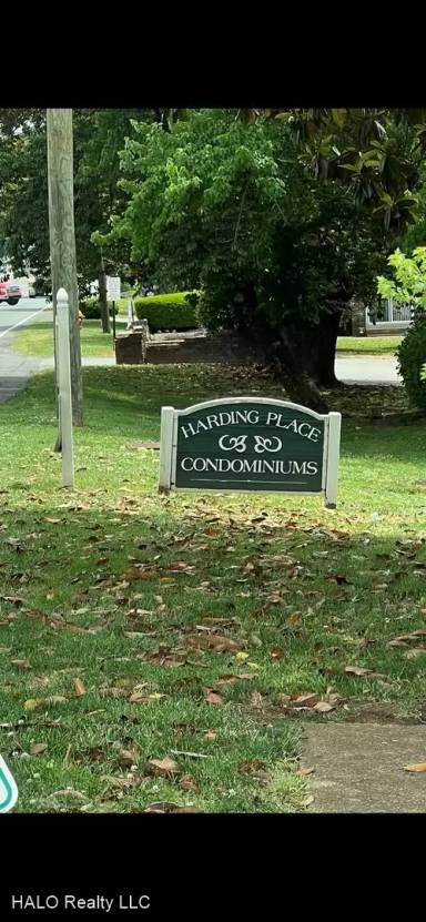 Main picture of Harding Place Condominium
