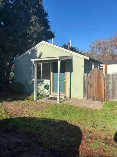 Main picture of 309 King St
