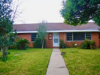 Main picture of 2215 9th St N