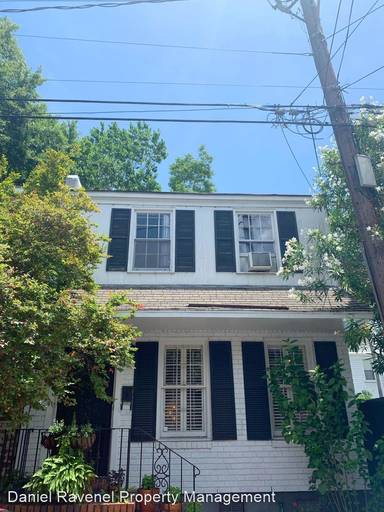 Main picture of 52 Logan St