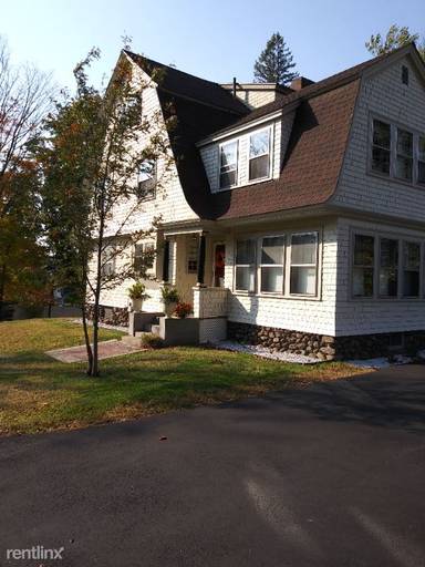 Main picture of 18 Auburn St