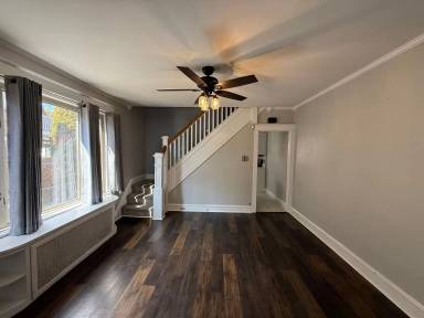 Main picture of 2125 Highland St