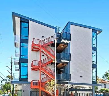 Main picture of 701 Robinson Ave