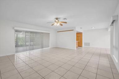 Main picture of 15460 SW 82nd Ct