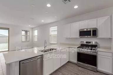 Main picture of 19427 W College Dr