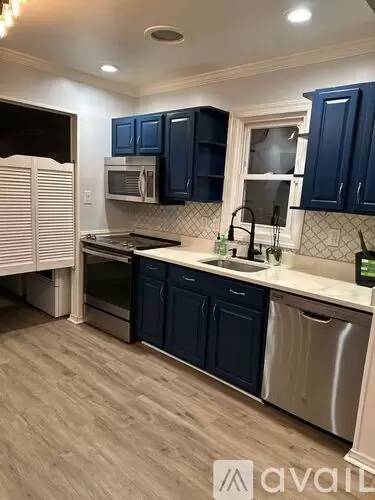 Main picture of 30 Ocala Ln