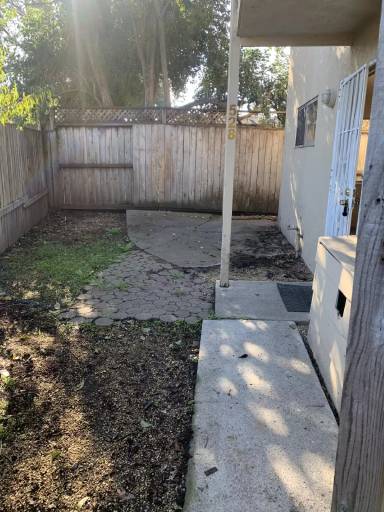 Main picture of 528 Steele Ln