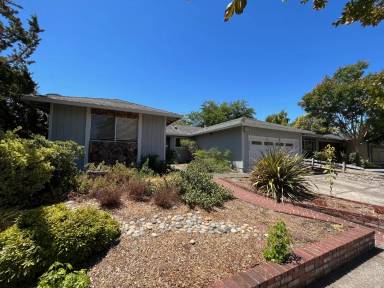 Main picture of 2416 Baggett Dr