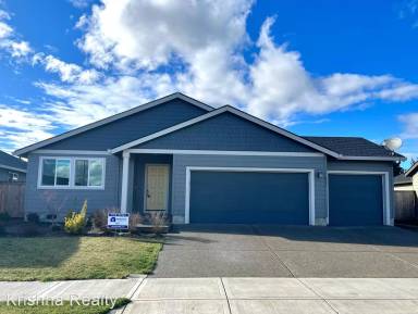 Main picture of 423 Killian Spring Dr