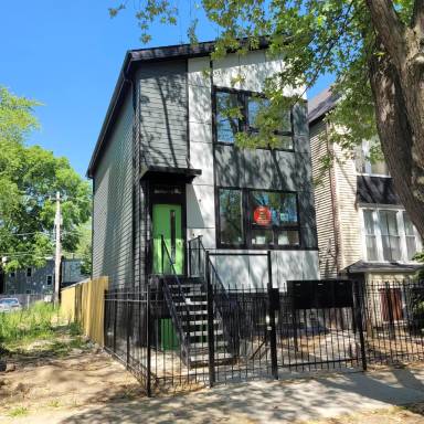 Main picture of 6326 S Rhodes Ave