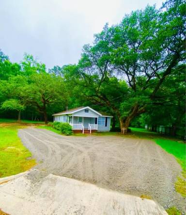 Main picture of 202 Sybil St