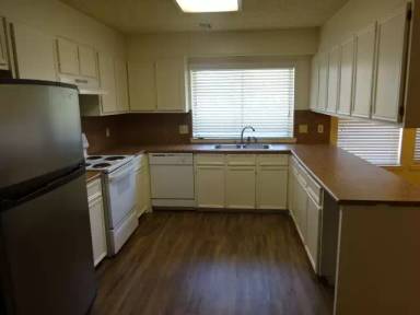 Main picture of 1201 Tanglewood Ct