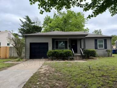 Main picture of 4689 S Troost Ave