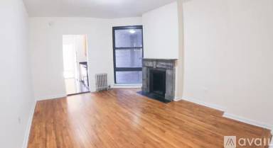 Main picture of 152 E 84th St