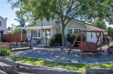 Main picture of 437 Bayan Ct