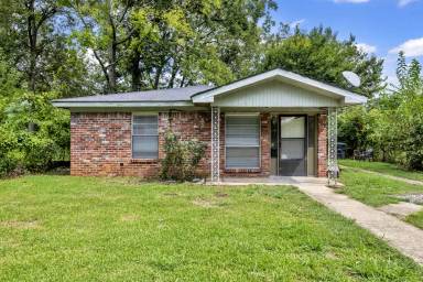 Main picture of 521 16th St SW