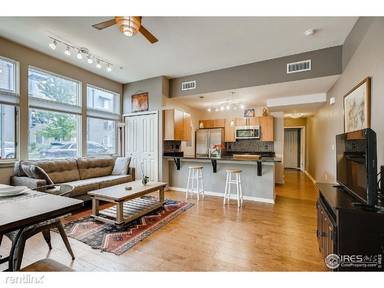 Main picture of 1310 Rosewood Ave