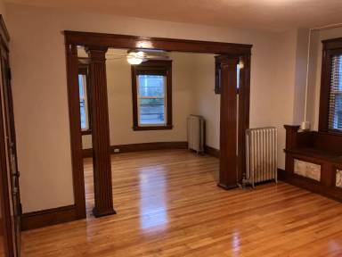 Main picture of 114 Sterling St