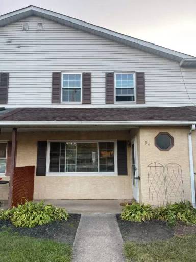 Main picture of 94 Laurel Ct