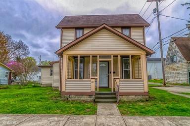 Main picture of 107 E Garfield St