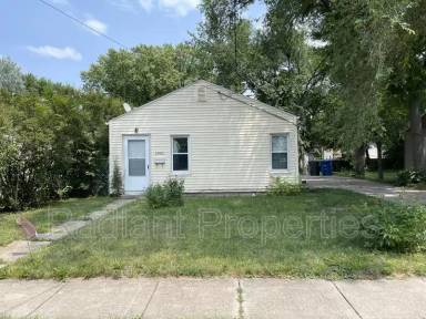 Main picture of 1901 Searle St