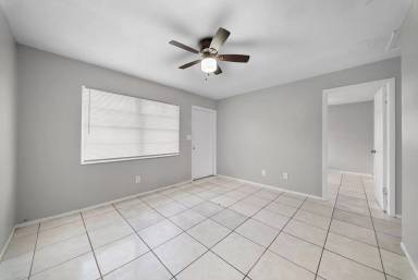 Main picture of 464 Carolina Ave