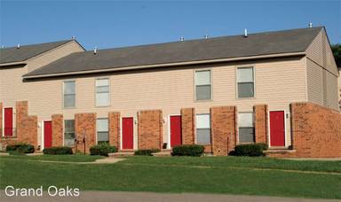 Main picture of Grand Oaks Apartments