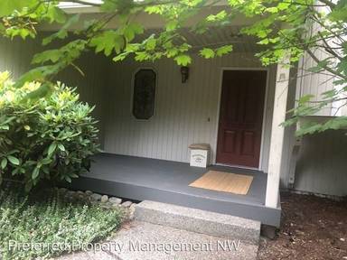 Main picture of 414 238th Ave NE