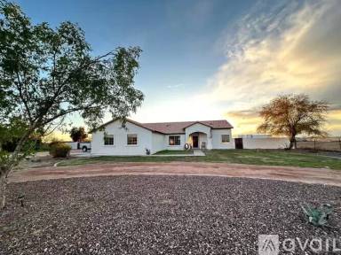 Main picture of 7810 S 220th Ln