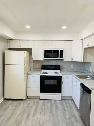 Main picture of 3509 SE 15th Pl