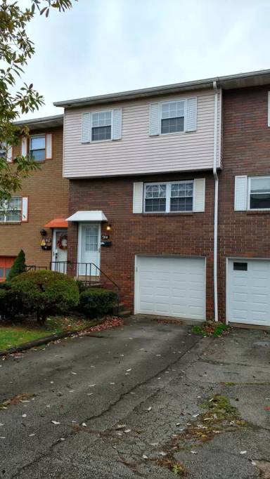 Main picture of 914 Academy Heights Dr