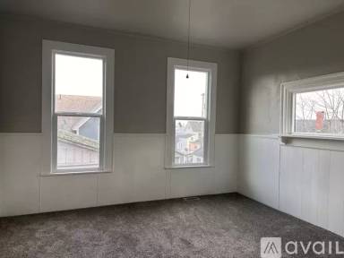 Main picture of 256 4th St